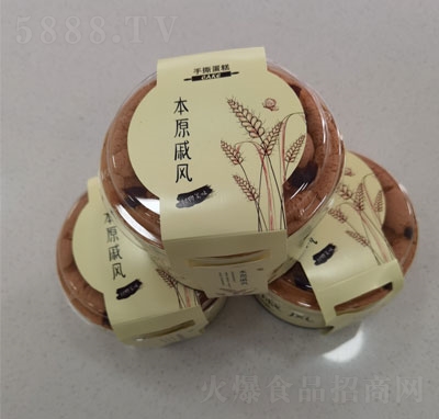 ���L����