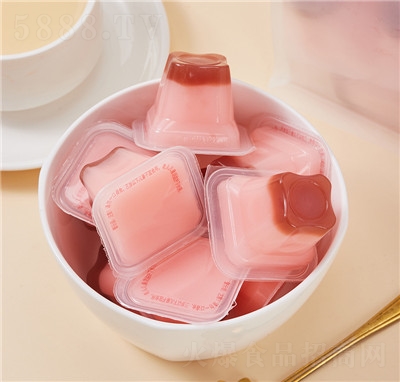 �f��ʿ��ϵľ�����pɫ����������Ʒِ���u��������ݮζ